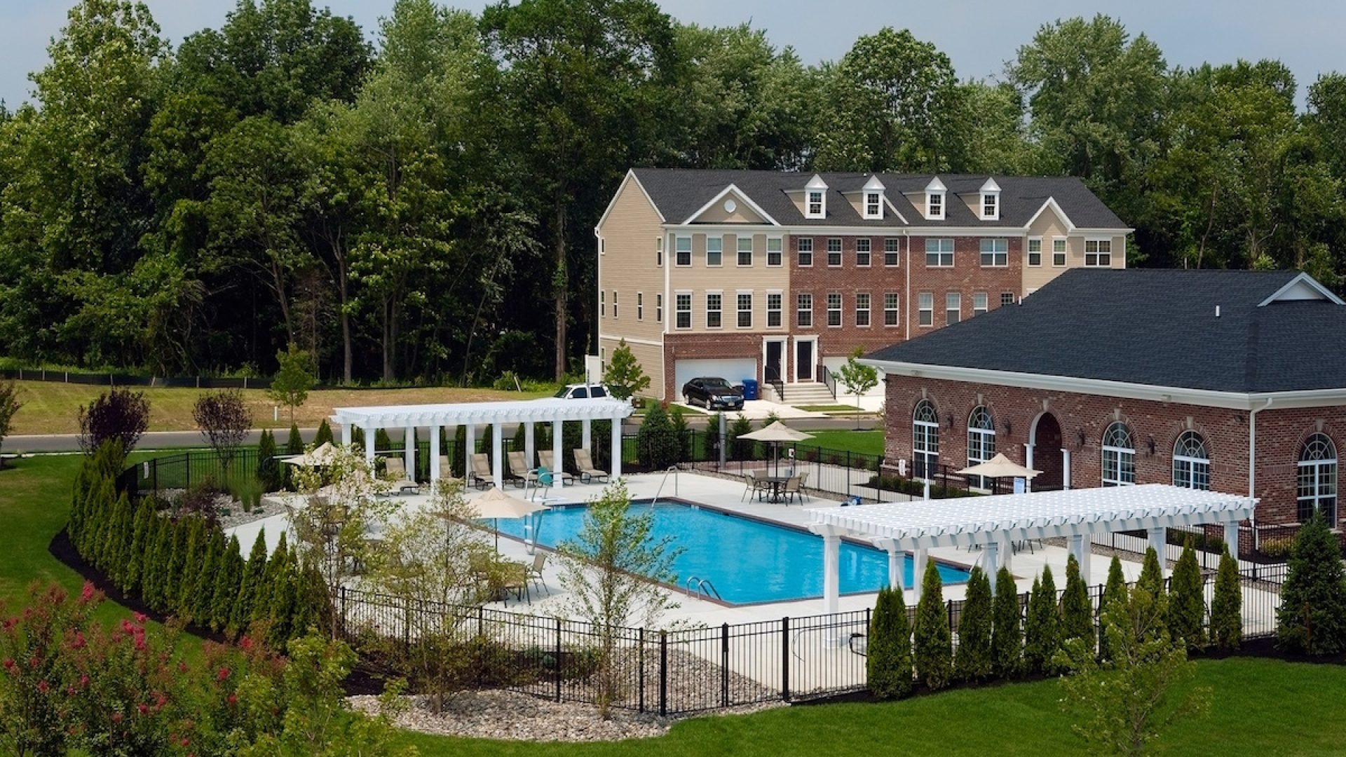 Lennar Riverwalk Pool and Clubhouse