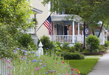 Share of in-foreclosure sales drops to 15-year low; cash sales fall to 8-year low