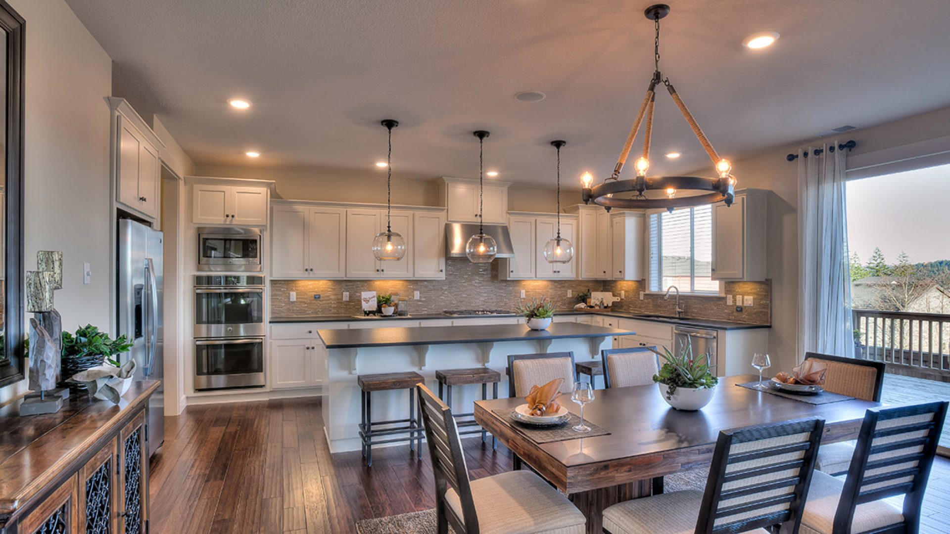 Springwater Kitchen Nook