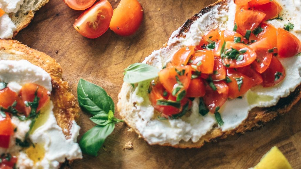 Tomato & Ricotta Toast