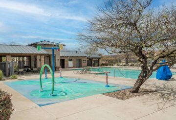 La Estancia amenities pool