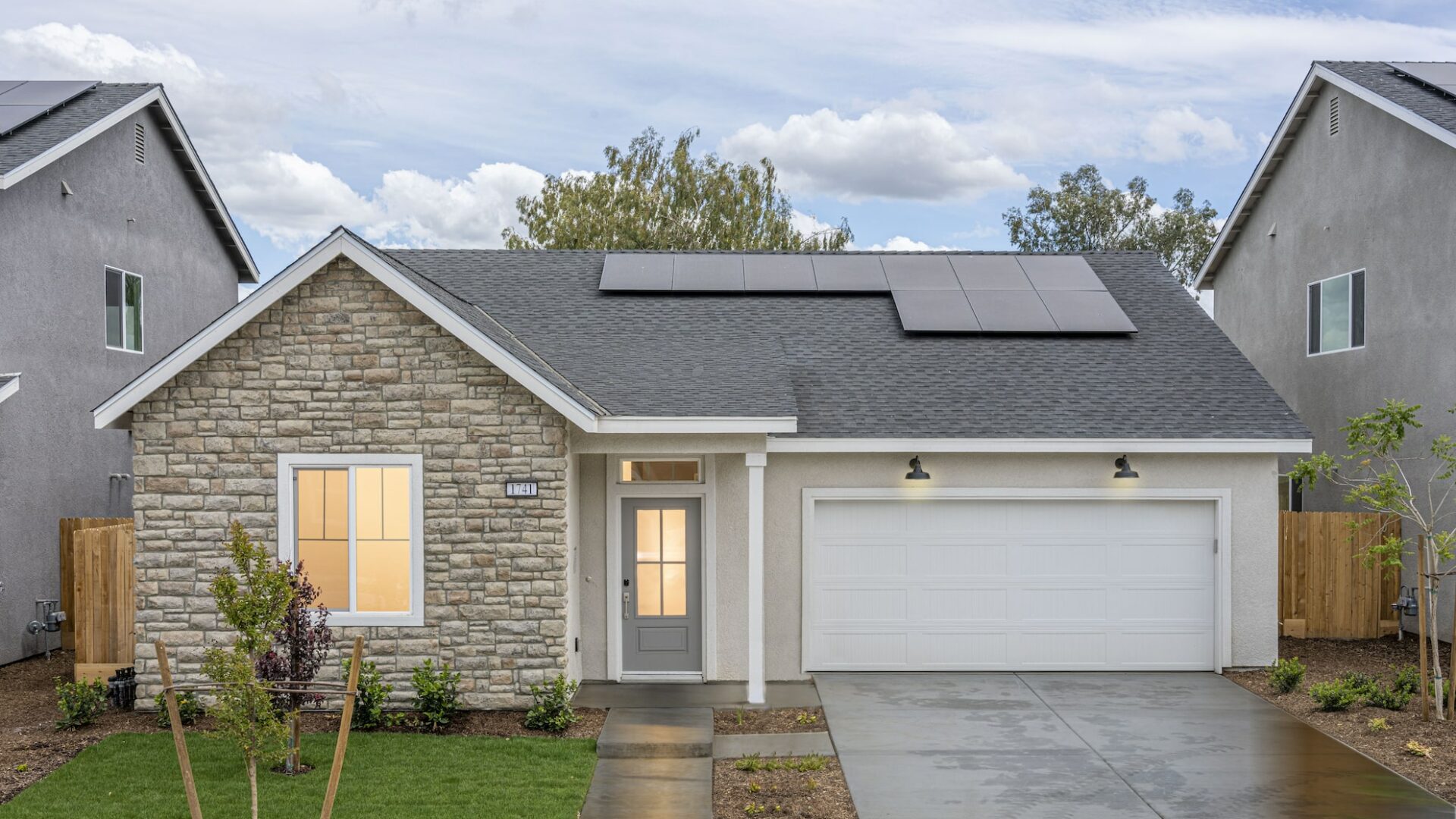 Central Valley home with solar
