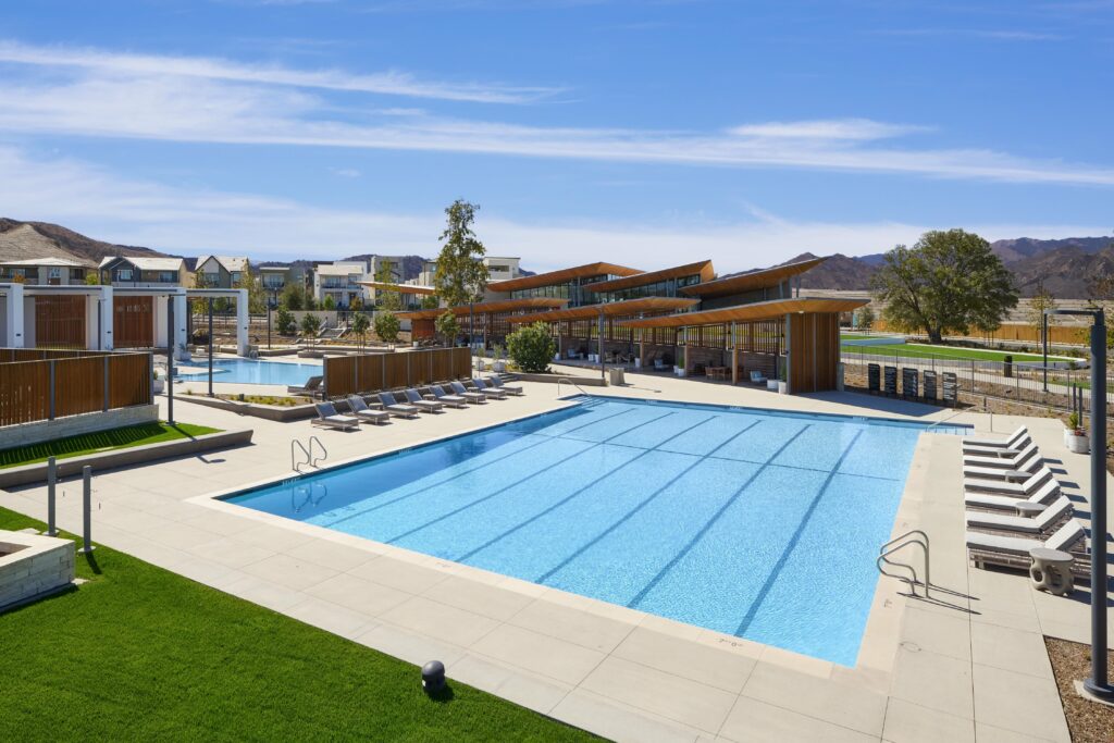 Lennar Valencia amenities pool