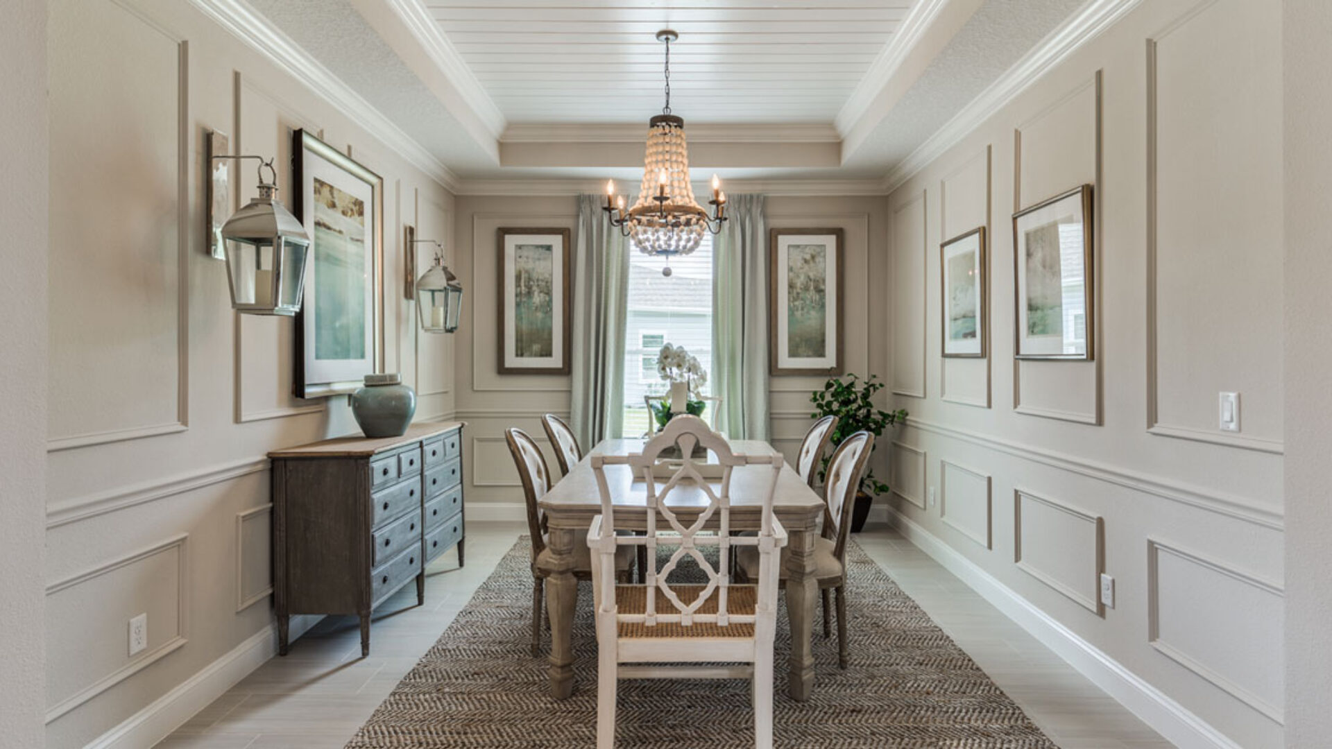 Windward Ranch Medallion Dining Room