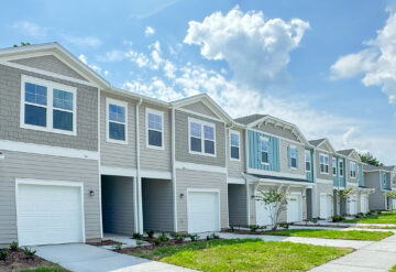 Longbay Townhomes Truman Exterior