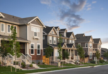 Streetscape shot of Palisade Park