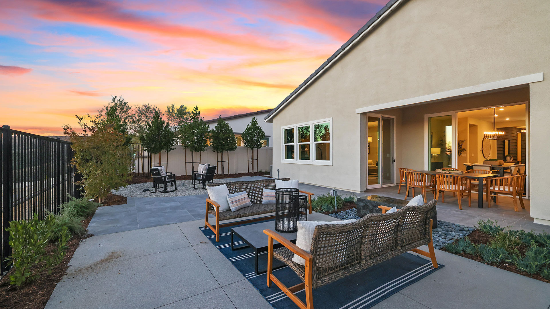 Estrada outdoor patio