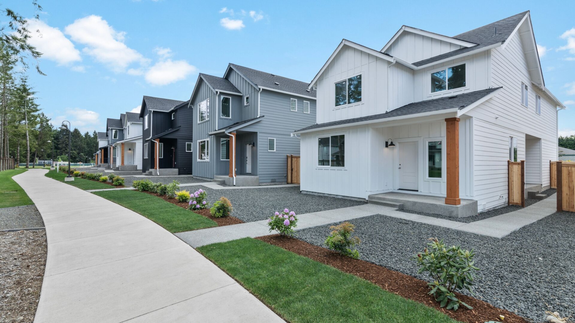 Trestlewood Streetscape