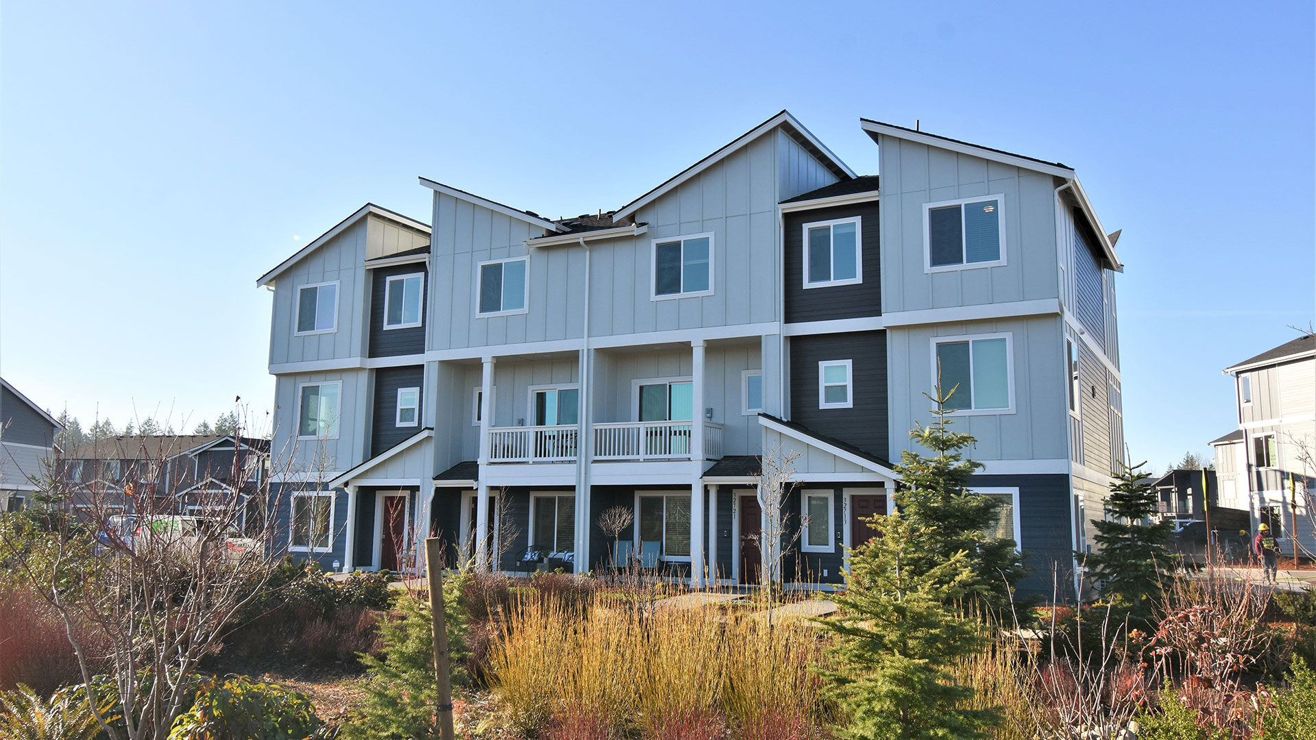 Ten Trails townhomes Exterior