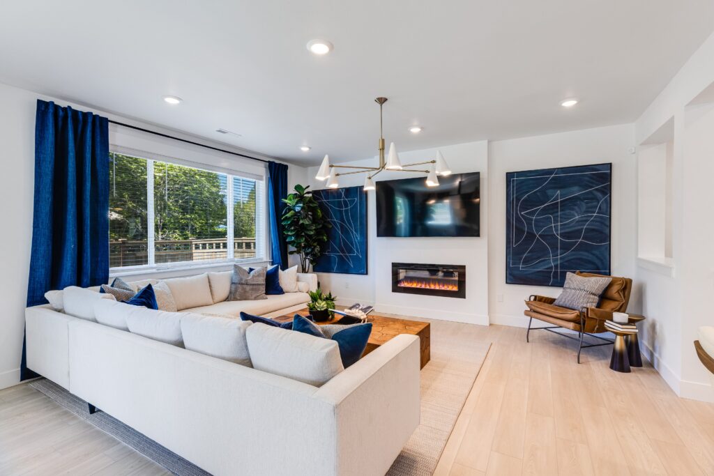 en Trails Mountain View living room