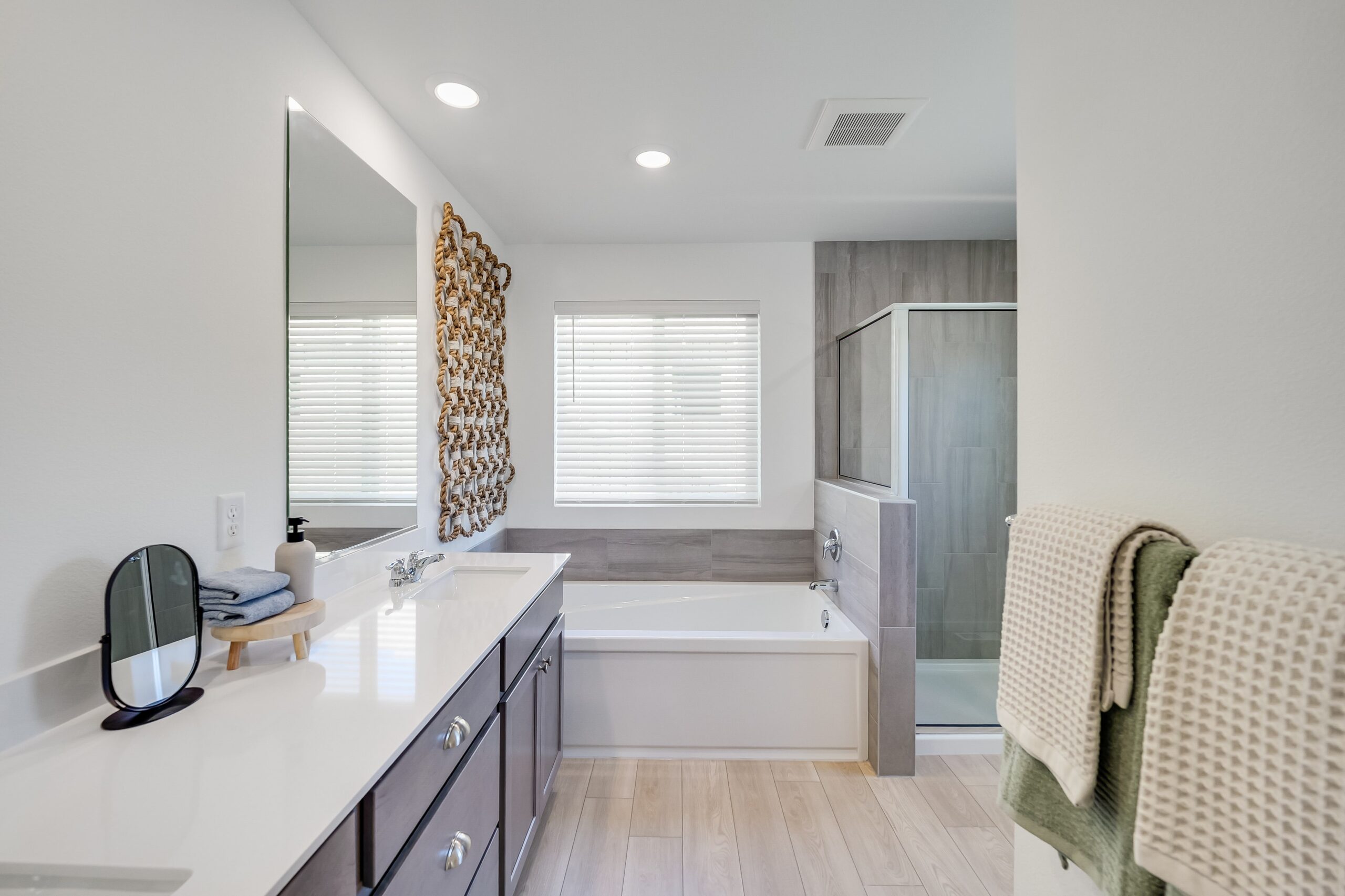 Madrona Ridge Harbor bathroom
