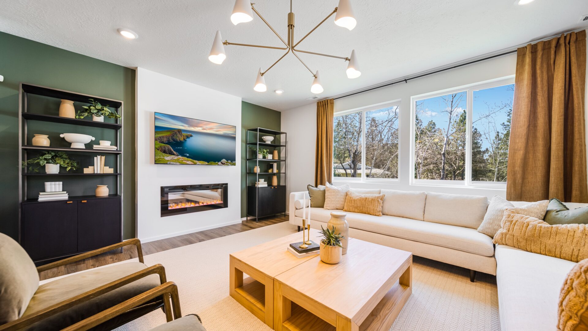 Ponderosa Pines Gregory Great Room