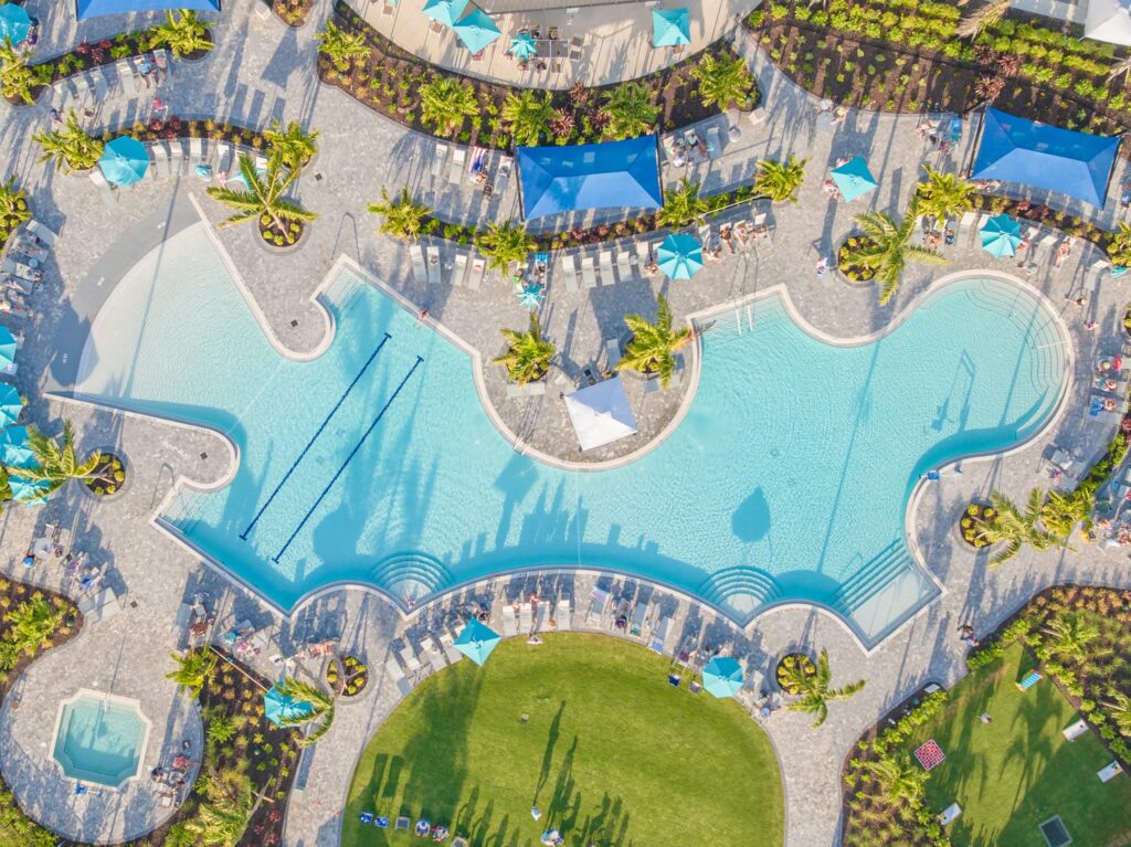 Wellen Park Golf Country Club pool