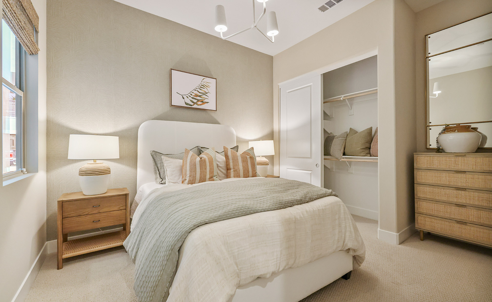 Ridgeview Metro Heights secondary room