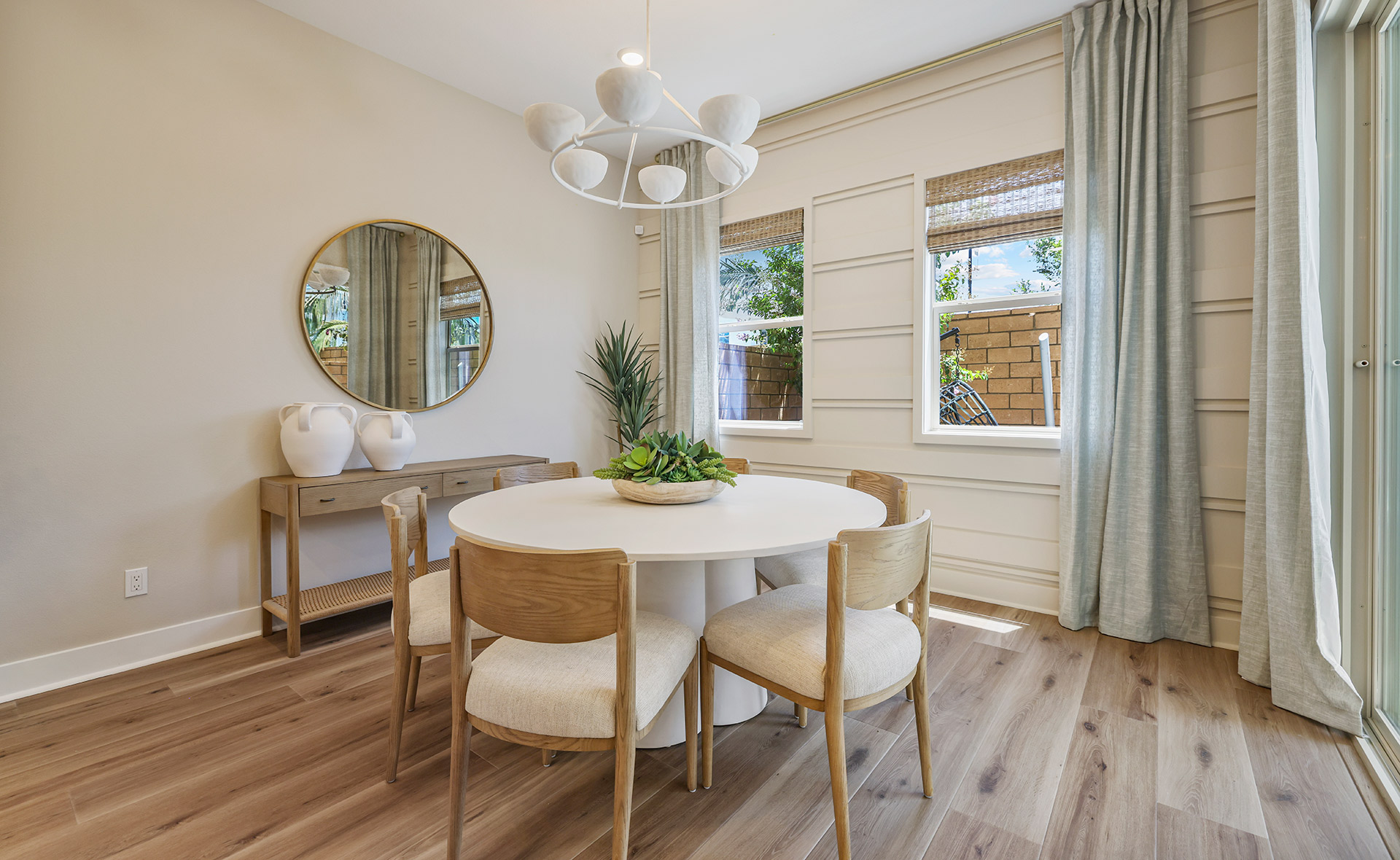 Ridgeview Metro Heights Dining