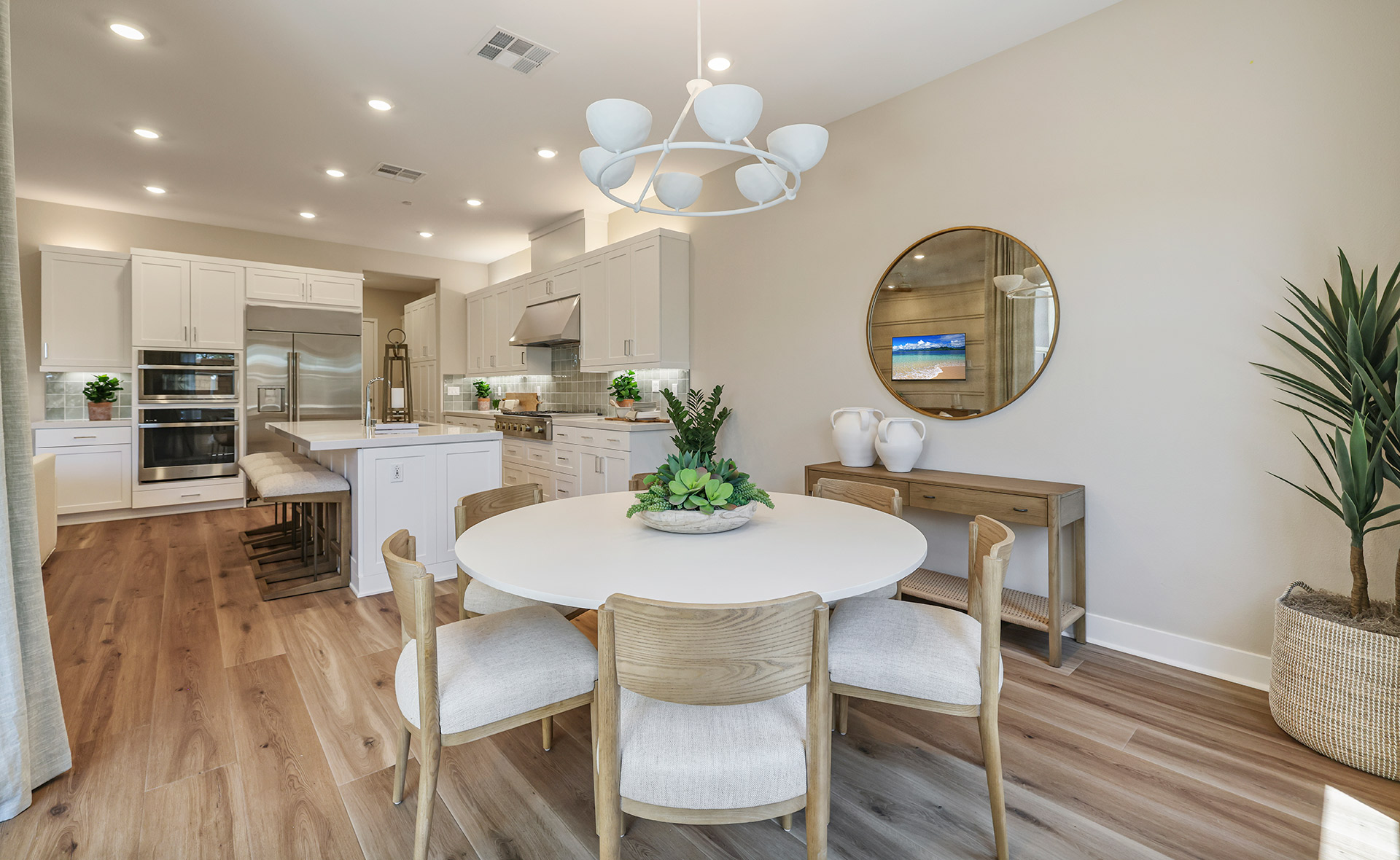 Ridgeview Metro Heights Dining