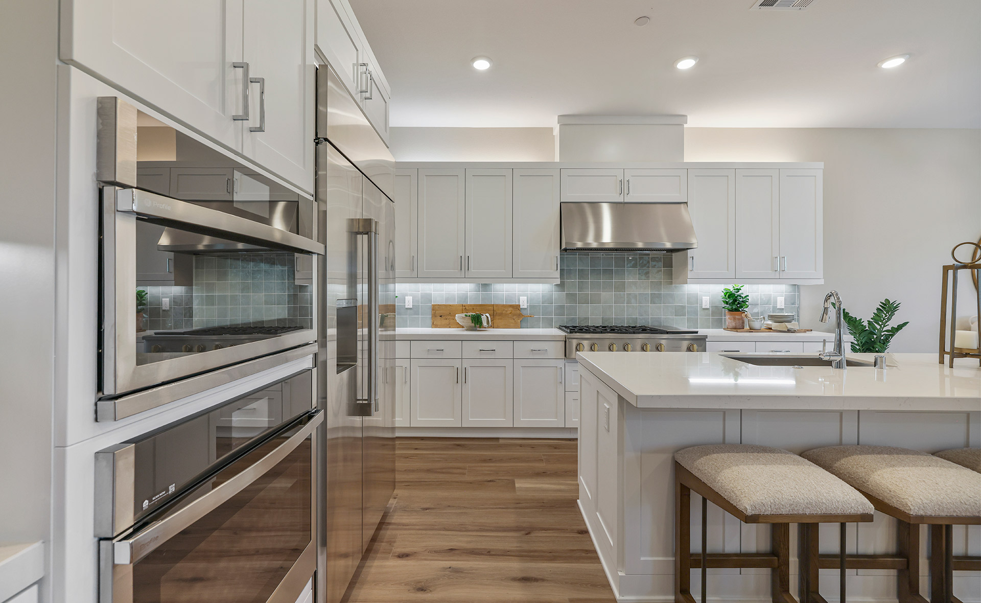 Ridgeview Metro Heights Kitchen