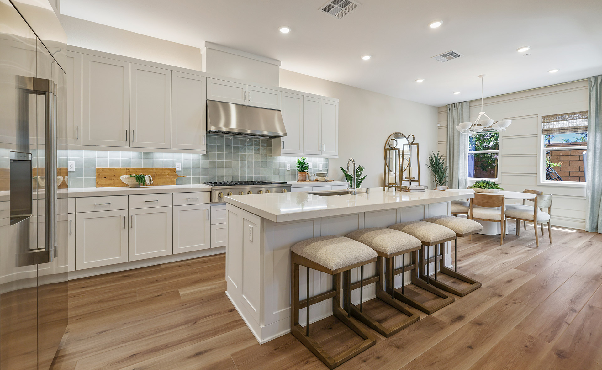 Ridgeview Metro Heights Kitchen
